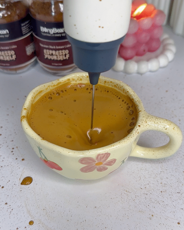 Signature Black Instant Coffee & Rechargeable Coffee Foamer Combo - Image 2